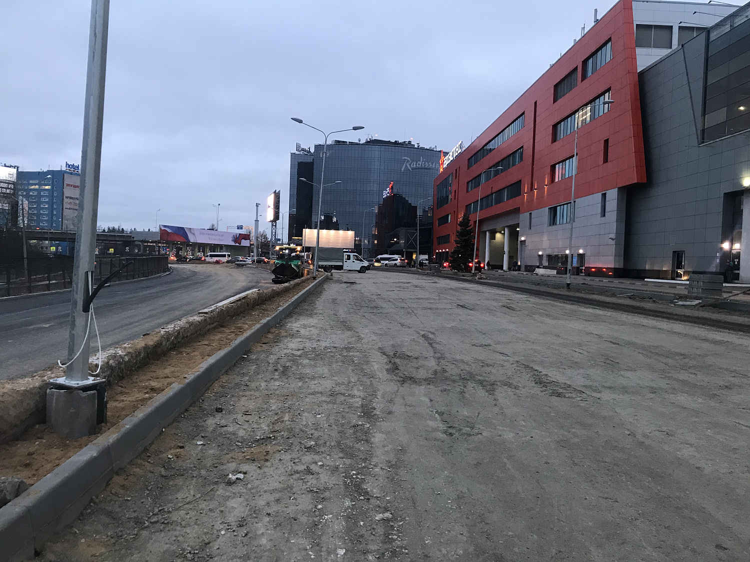 Реконструкция ливневой канализации и устройство парковки в Шереметьево