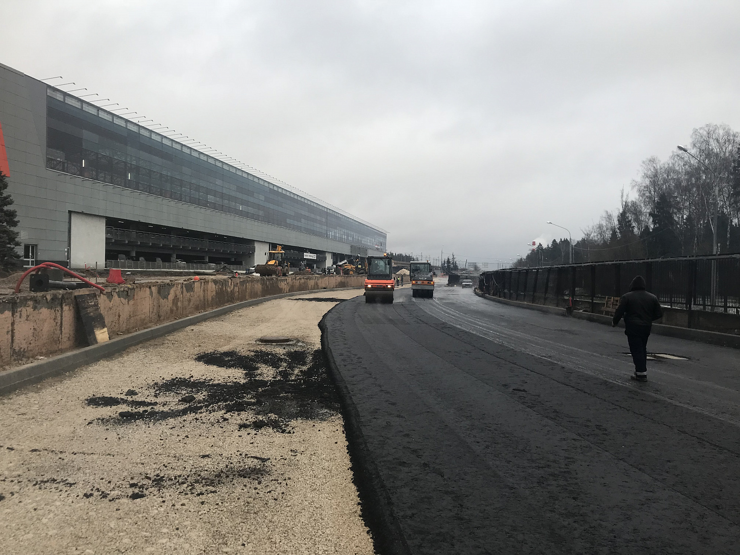 Реконструкция ливневой канализации и устройство парковки в Шереметьево