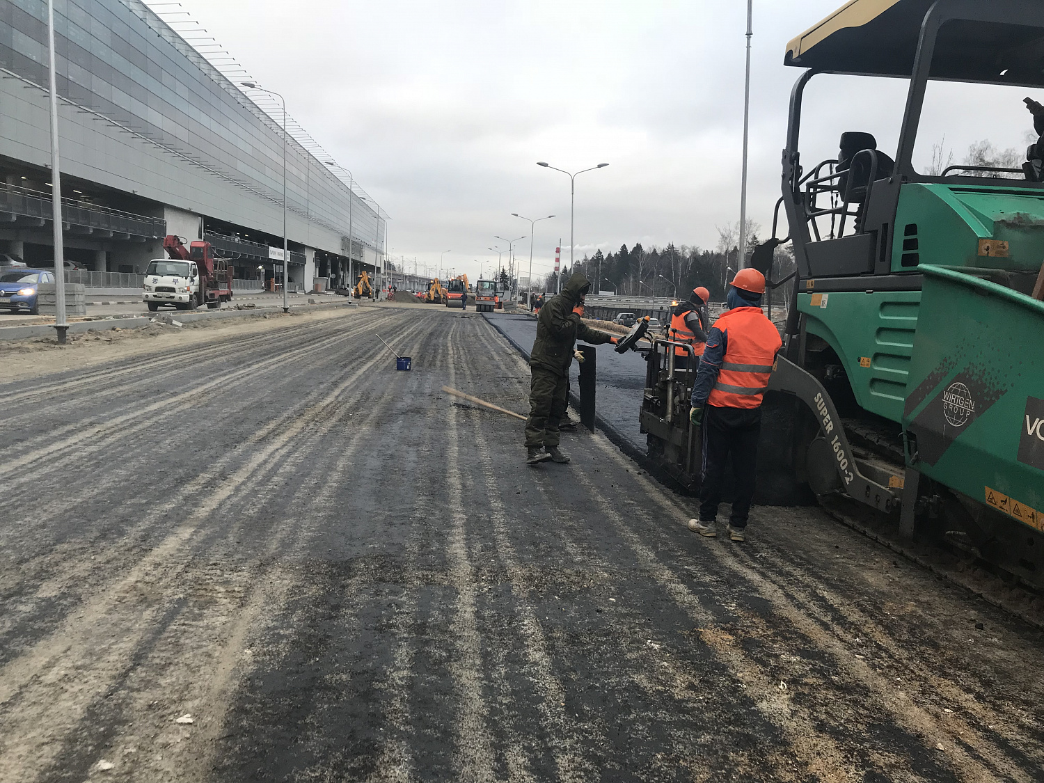 Реконструкция ливневой канализации и устройство парковки в Шереметьево