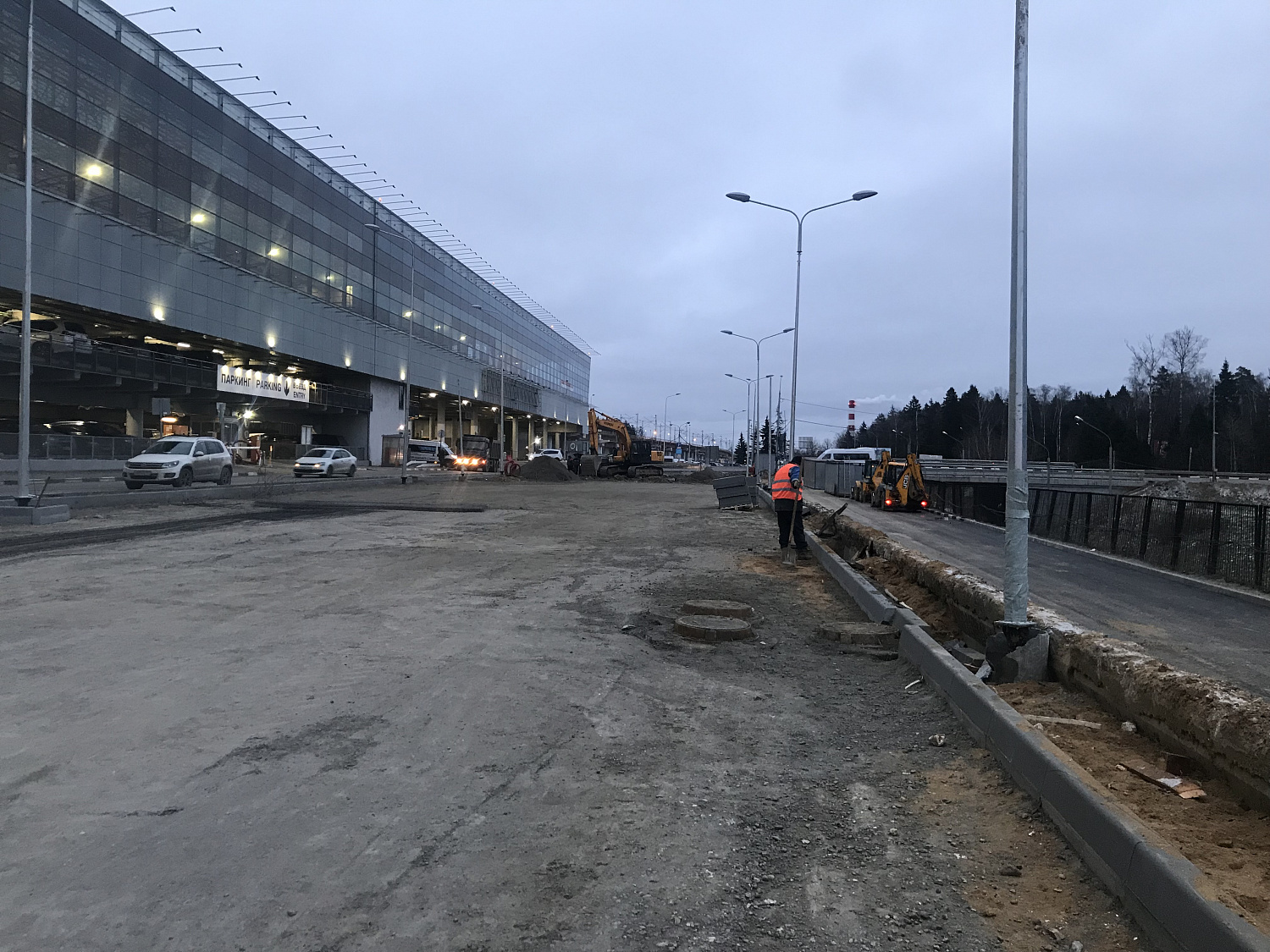 Реконструкция ливневой канализации и устройство парковки в Шереметьево