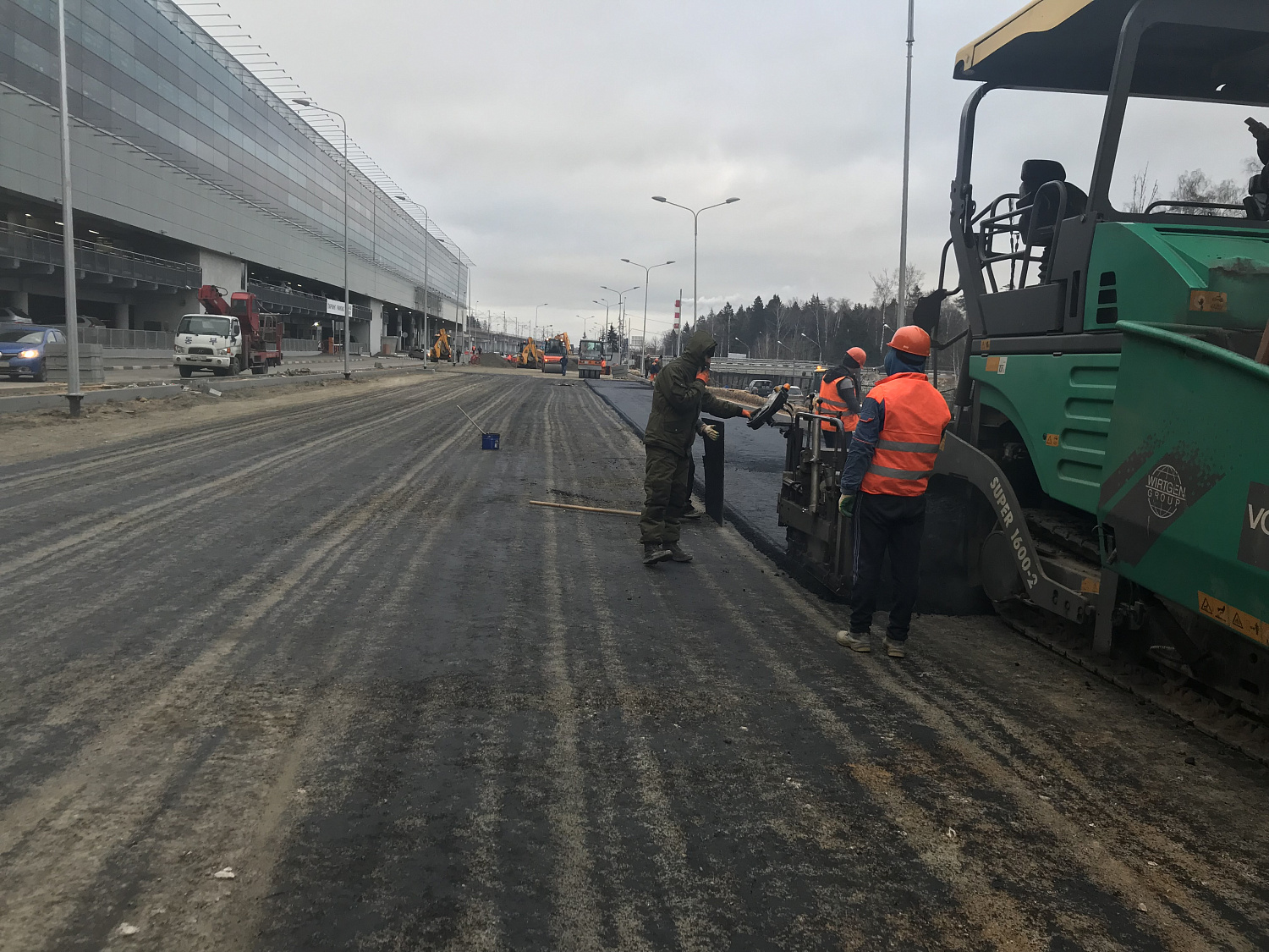 Реконструкция ливневой канализации и устройство парковки в Шереметьево